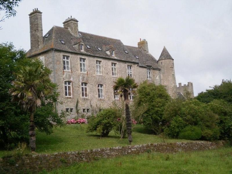 Chambre d’Hôtes > Le Château du Rozel