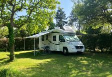 Aire de camping-cars > Camping Les Carolins